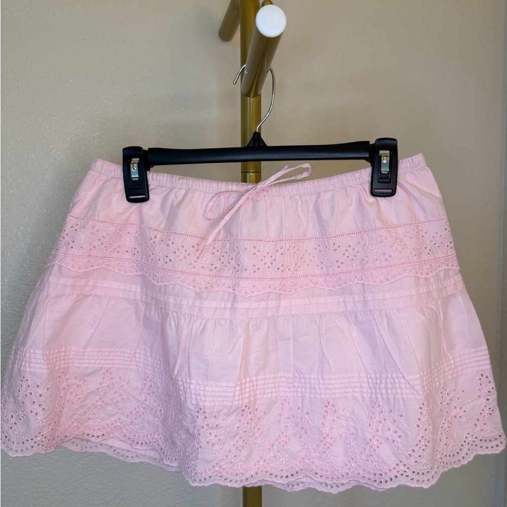 Aritzia Pink Eyelet Tiered Mini Skirt